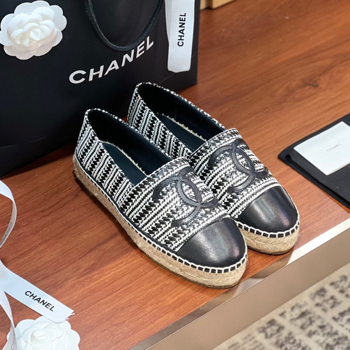 zCHANE.L Espadrilles Black White Woolen Cloth Black Lambskin