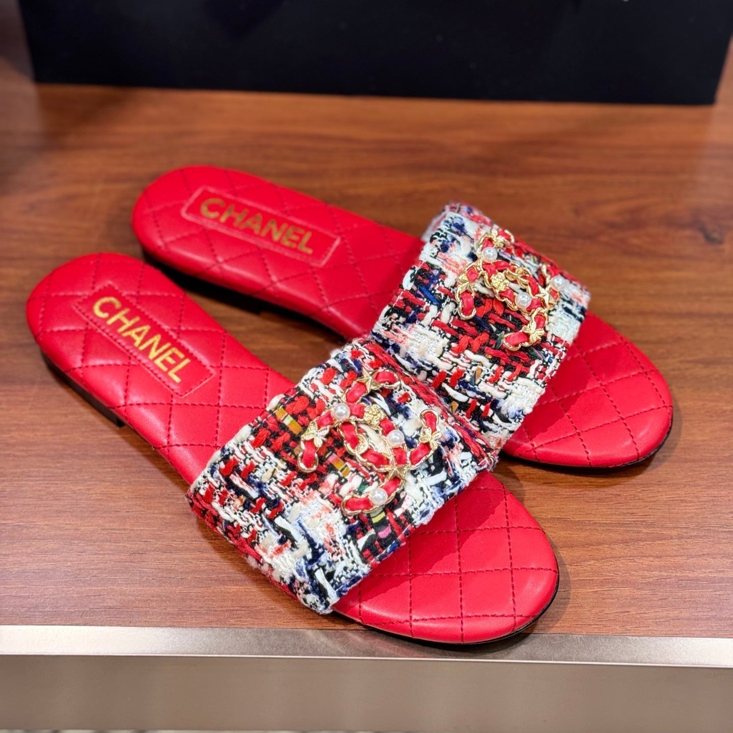 zCHANE.L 25 Slippers Red Sheepskin 310141