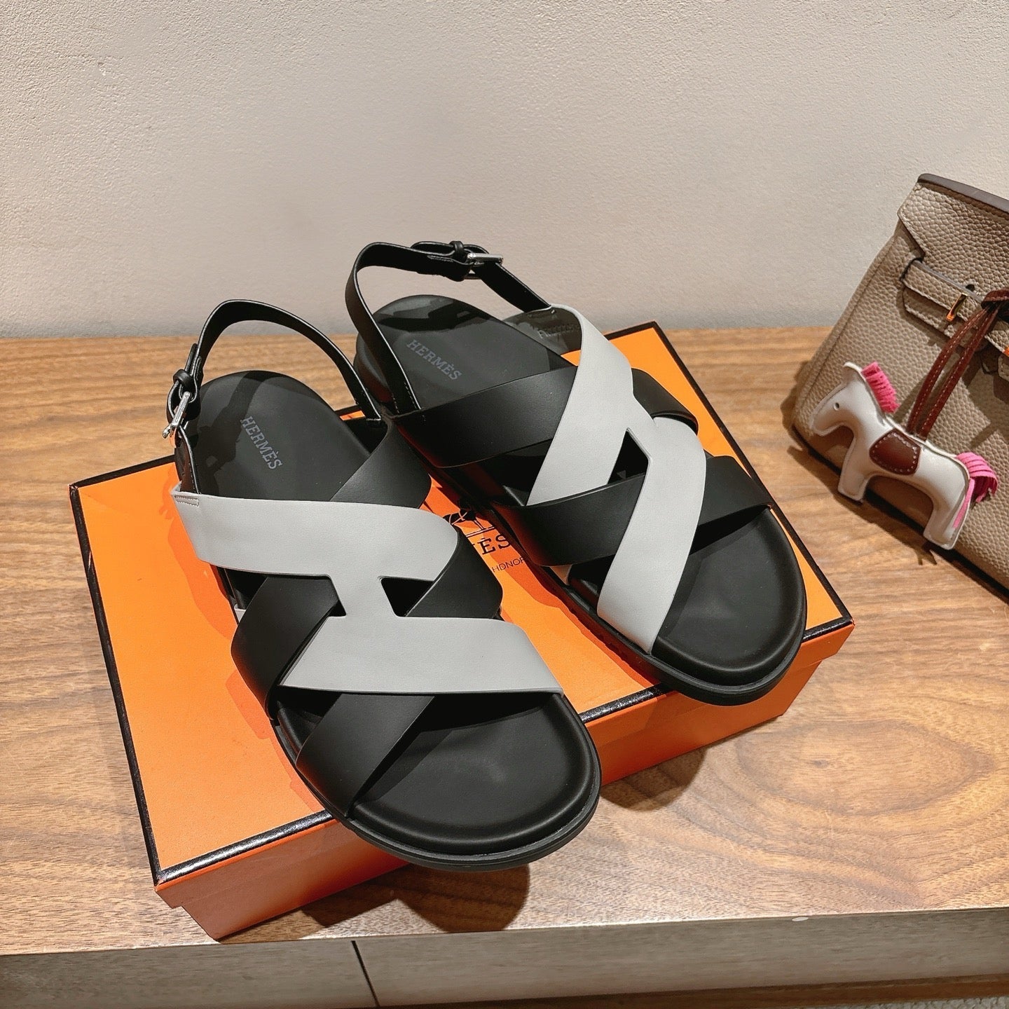 zHERME.S 25 Heracles Sandal Black Grey Calfskin