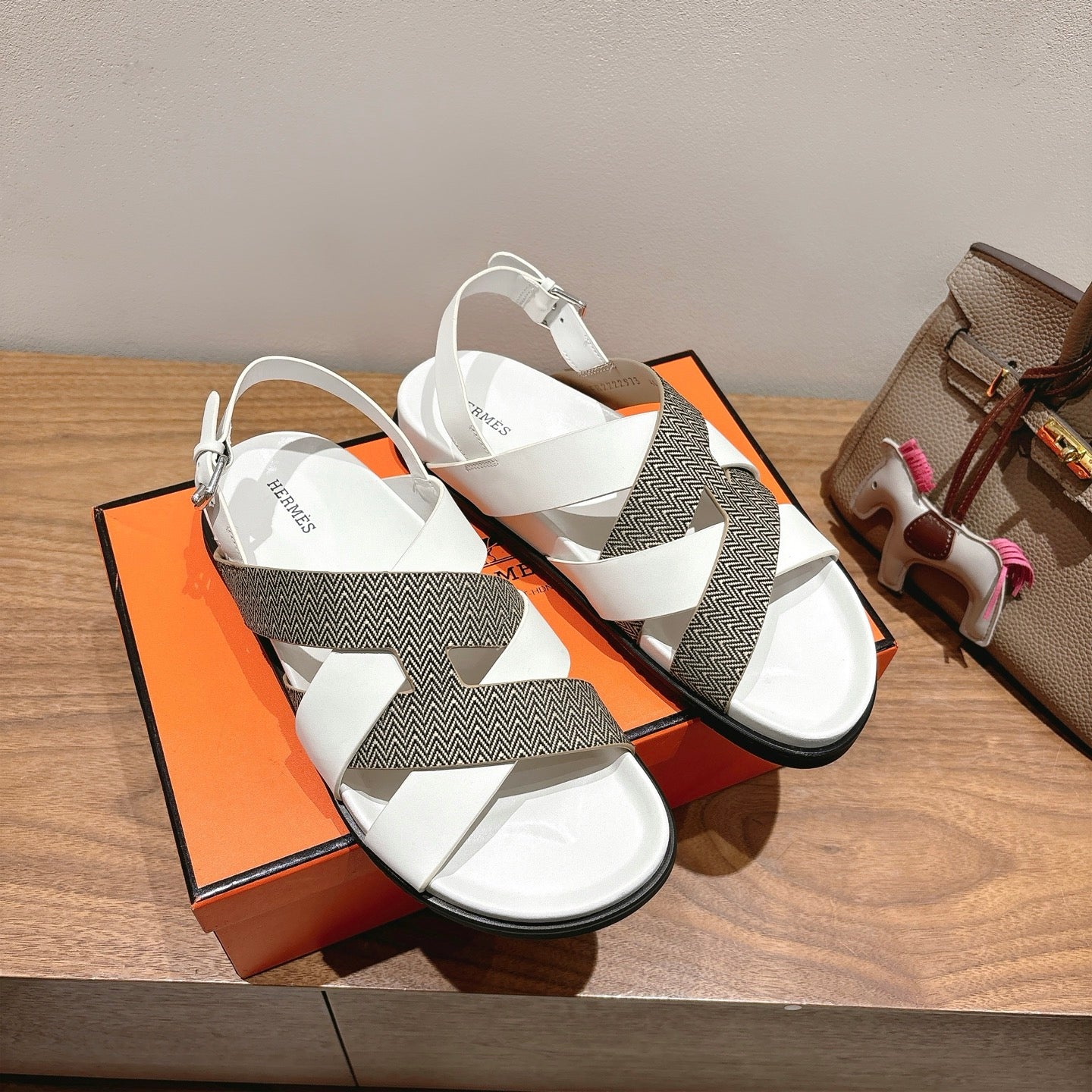 zHERME.S 25 Heracles Sandal White Calfskin Grey Canvas