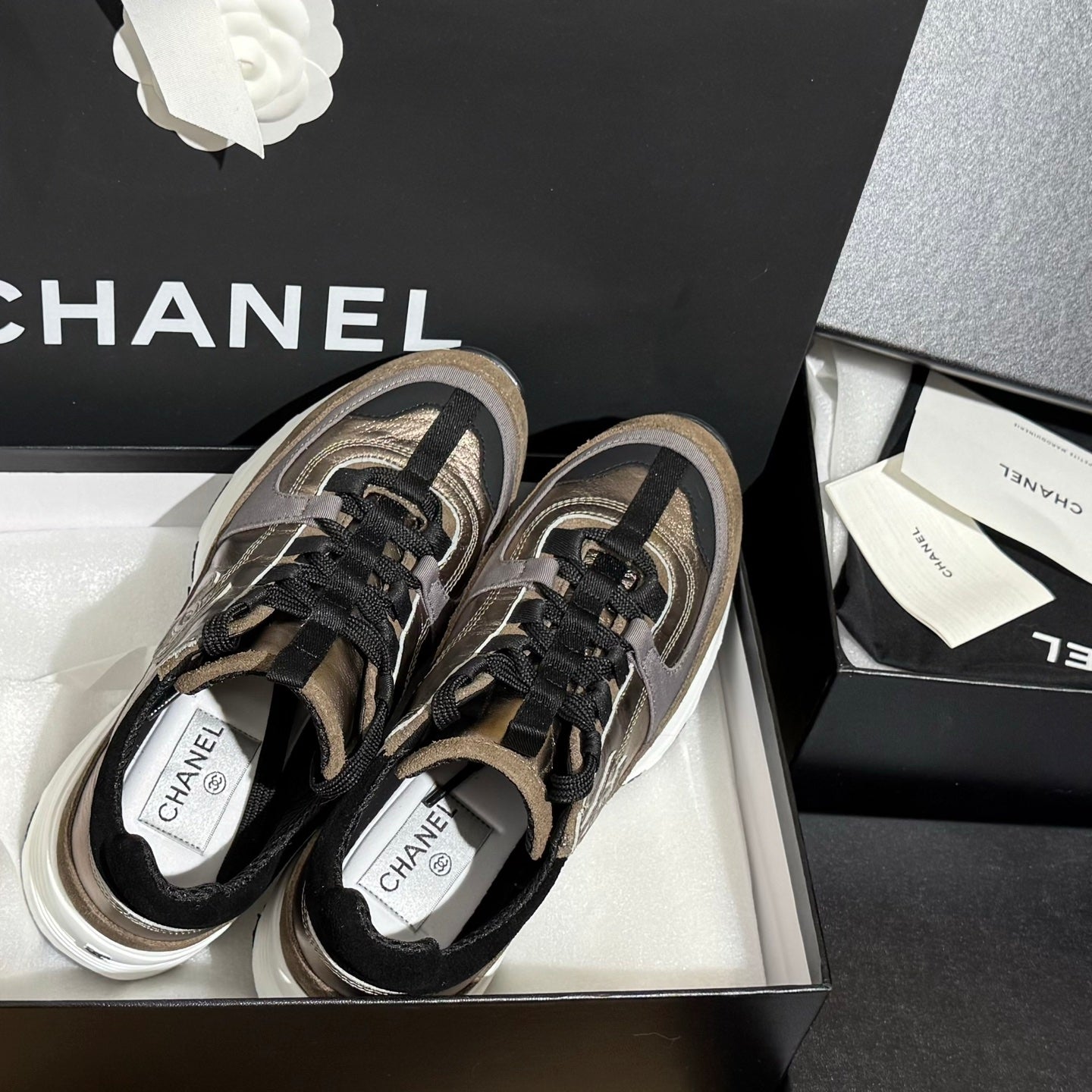 zCHANE.L Cc 25A Trainers Gold Black Grey Laminated Calfskin And Suede Calfskin 352116