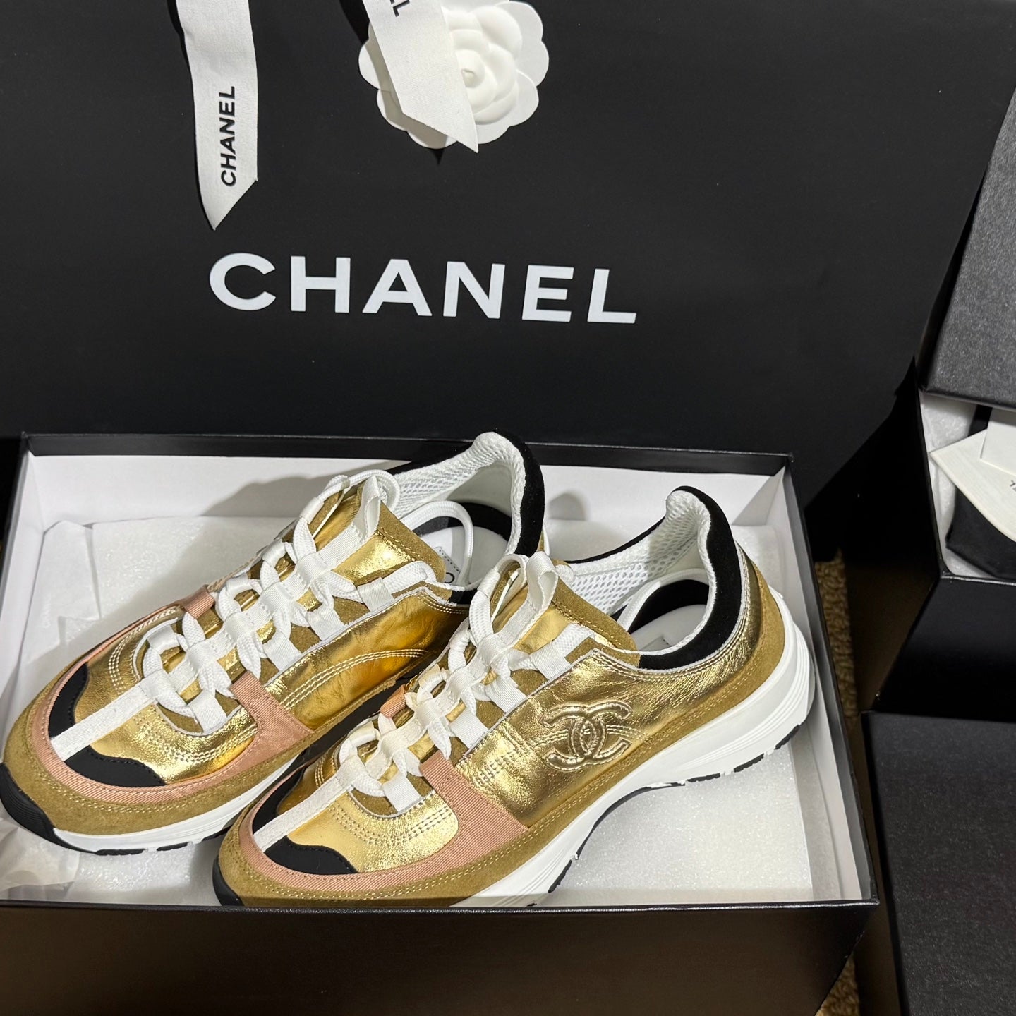 zCHANE.L Cc 25A Trainers Gold Black Beige Laminated Calfskin And Suede Calfskin352119