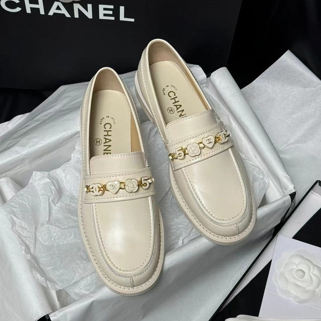 zCHANE.L Loafers White Quilted Calfskin