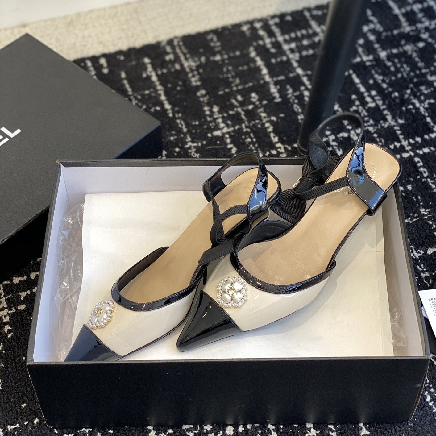 zCHANE.L Slingbacks 45 Beige Black Patent Calfskin