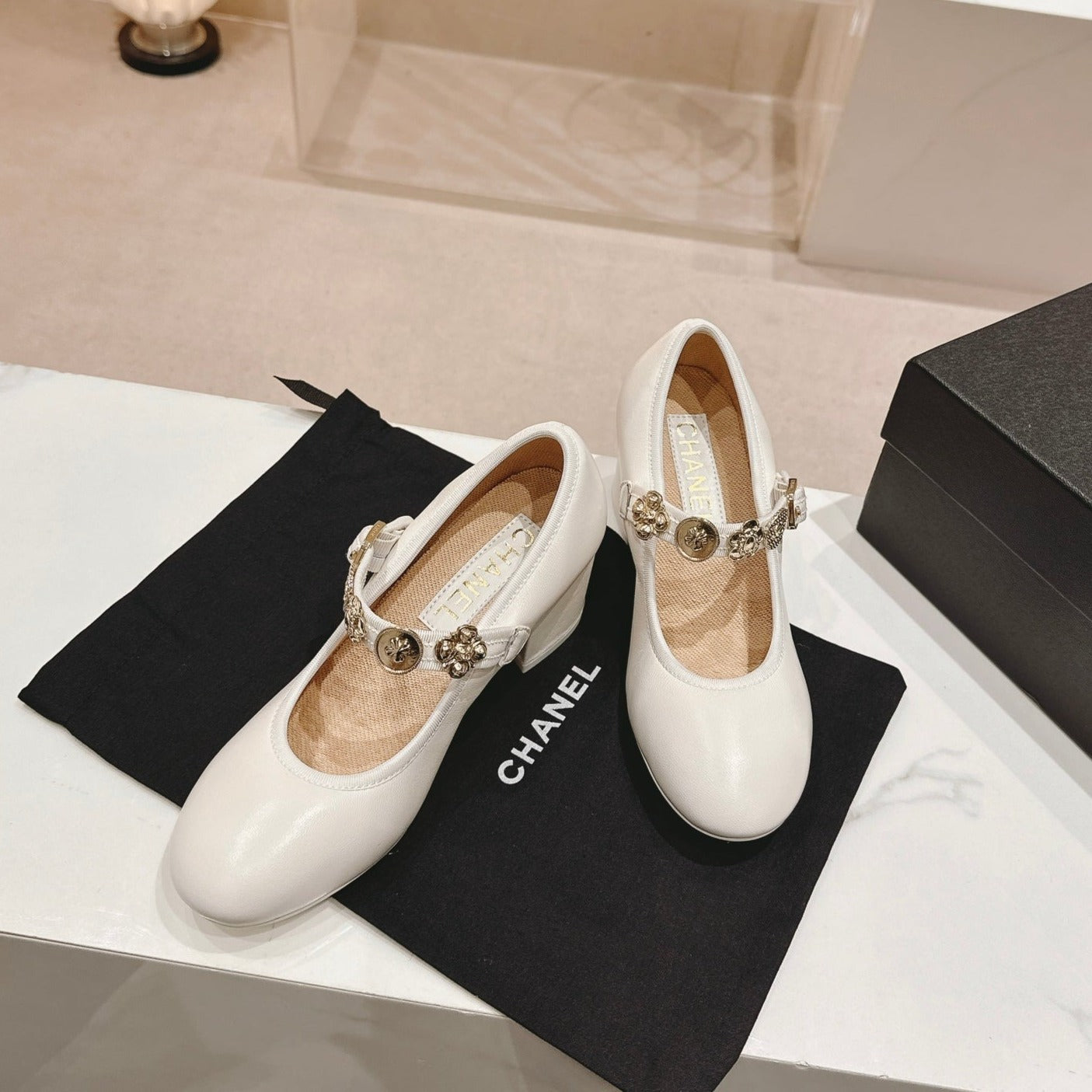 zCHANE.L Mary Jane Shoes White Lambskin