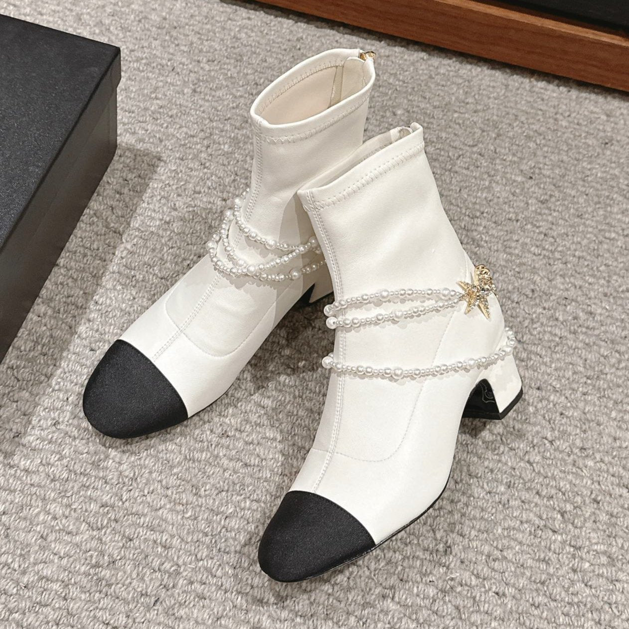 zCHANE.L Cc Low Cut Boots In White Stretch Lambskin And Grosgrain With Pearl Chain