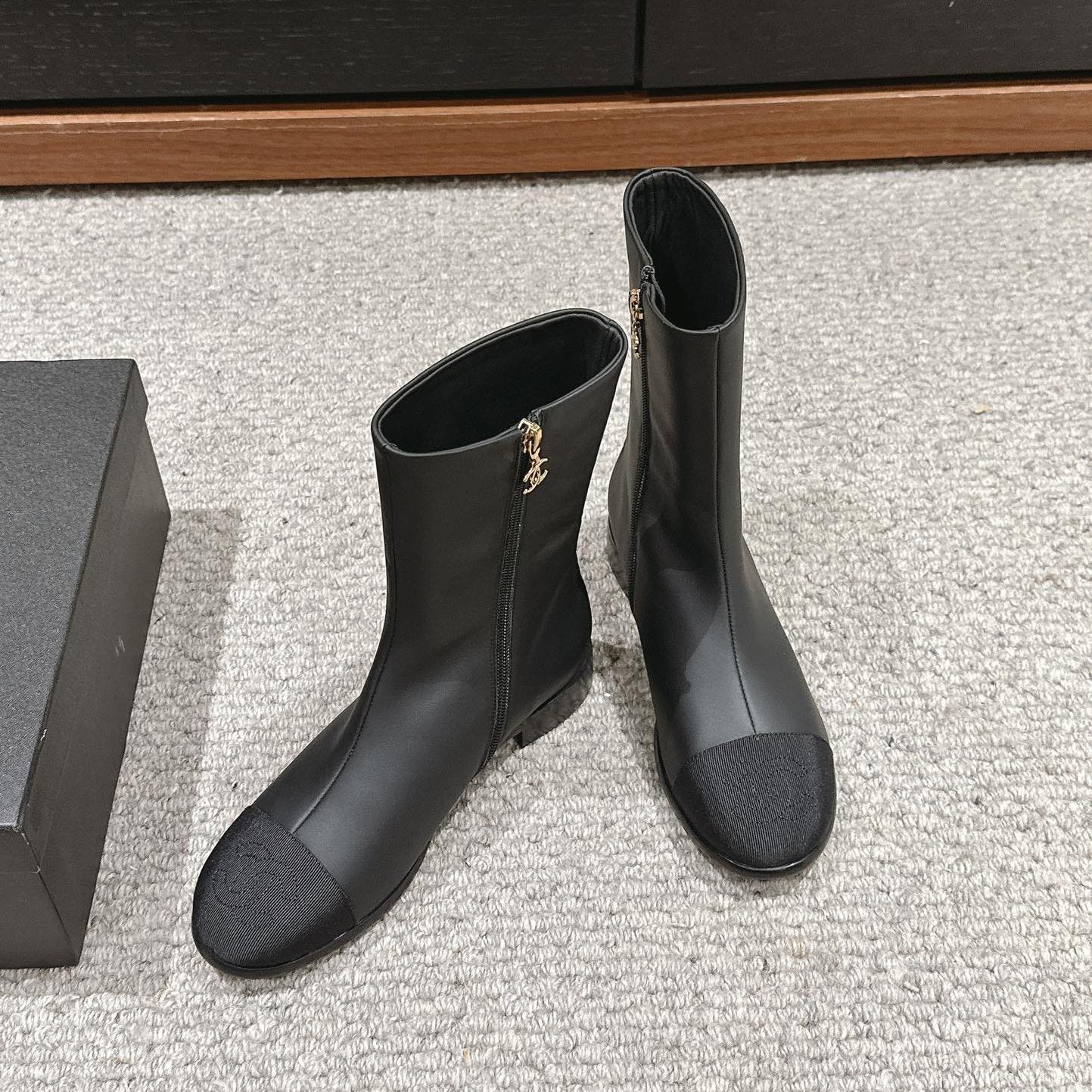 zCHANE.L Cc Short Boot Black Lambskin Grosgrain