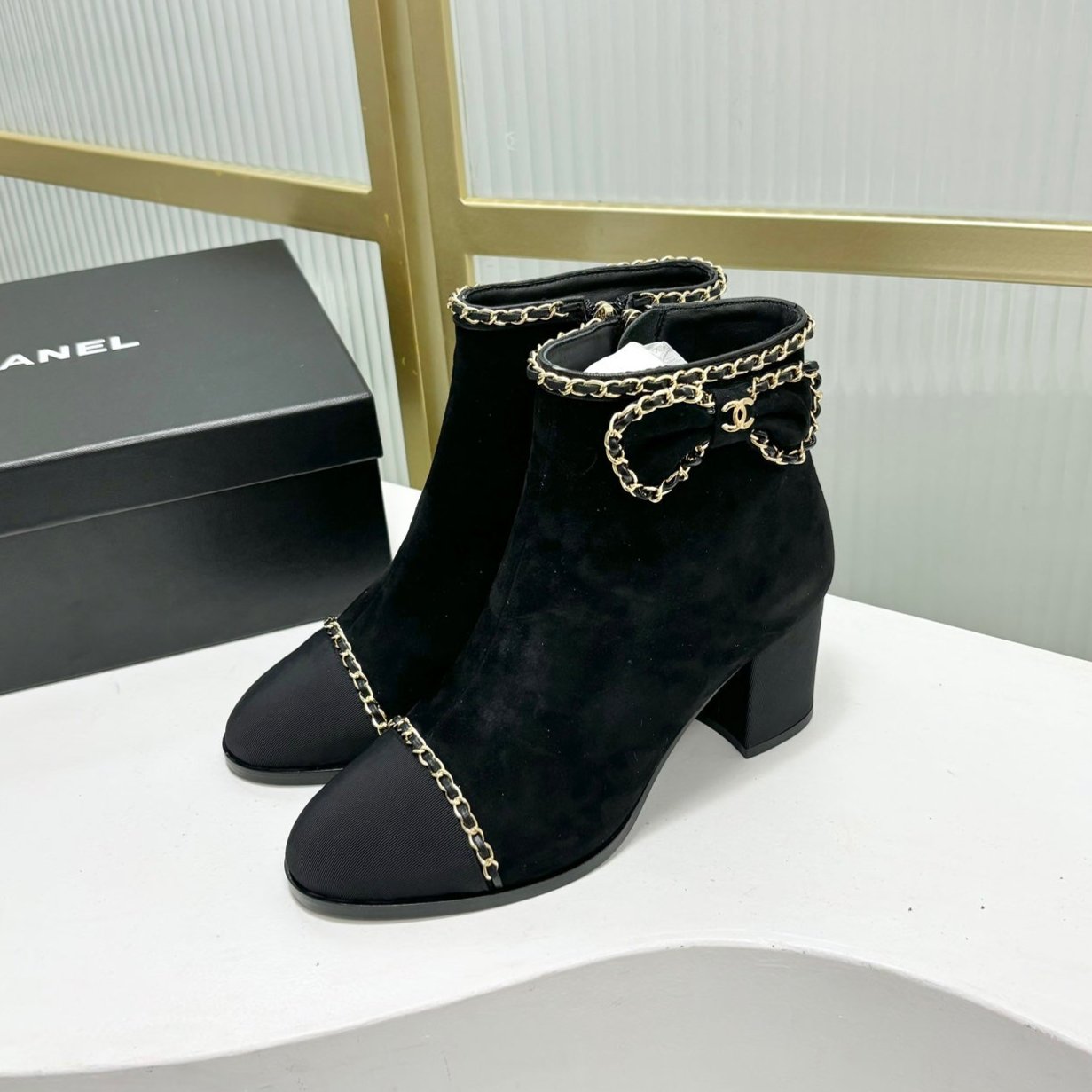zCHANE.L Cc Ankle Boot 65 Black Suede Grosgrain Leather Strap