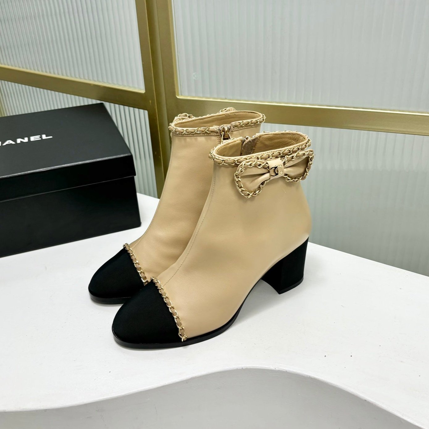 zCHANE.L Cc Ankle Boot 65 Beige Calfkin Black Grosgrain Leather Strap