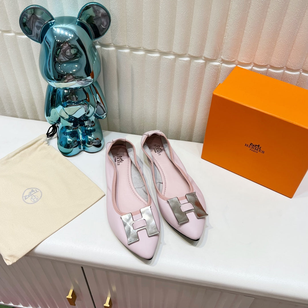 zHERME.S Buckle Balllet Flat Light Pink Calfskin