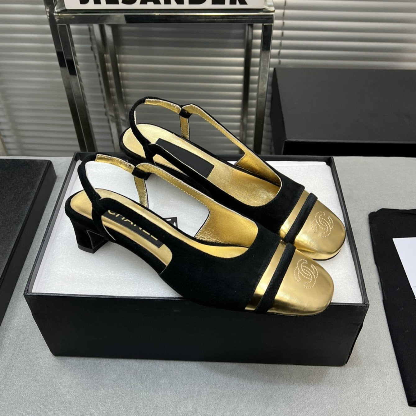 zCHANE.L Slingback Black Suede Gold Metalic Lambskin Square Toe 5.0