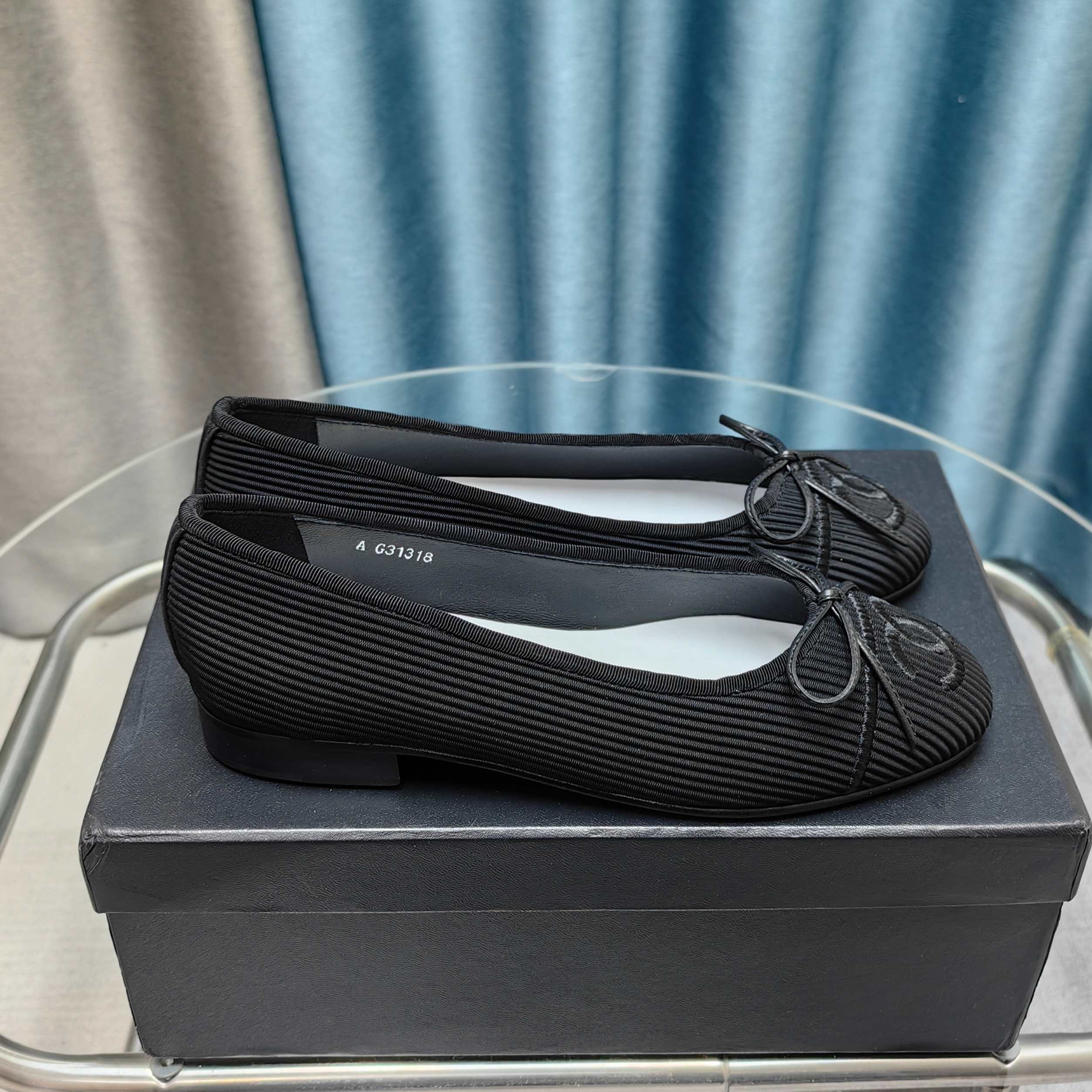 zCHANE.L 25P Ballet Flat Black Striped Fabric