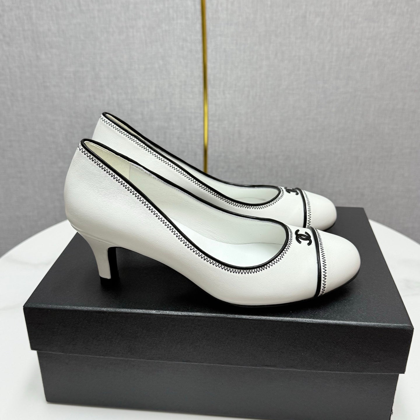 zCHANE.L Cc 25 Pumps 50Mm White Black Sheepskin 368794
