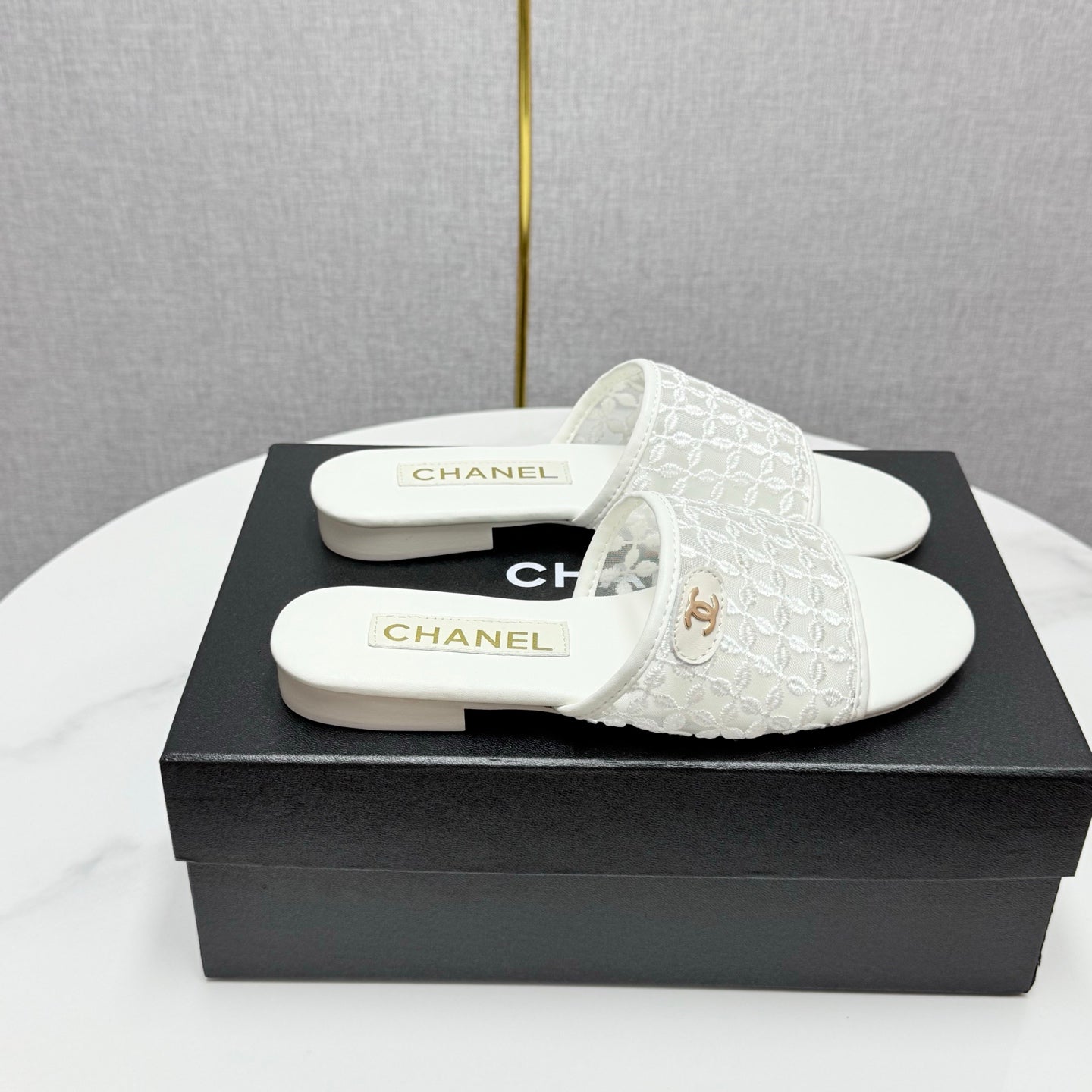 zCHANE.L 25 Flat Mule Sandals White Mesh And Sheepskin 368805