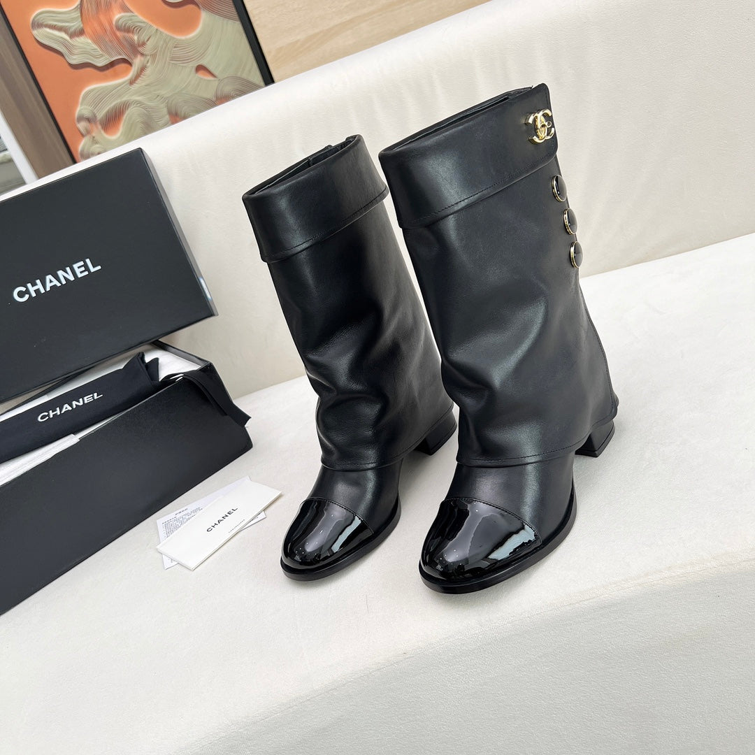 zCHANE.L Cc Short Boots 55 Mm In Black Lambskin With Gold Hardware
