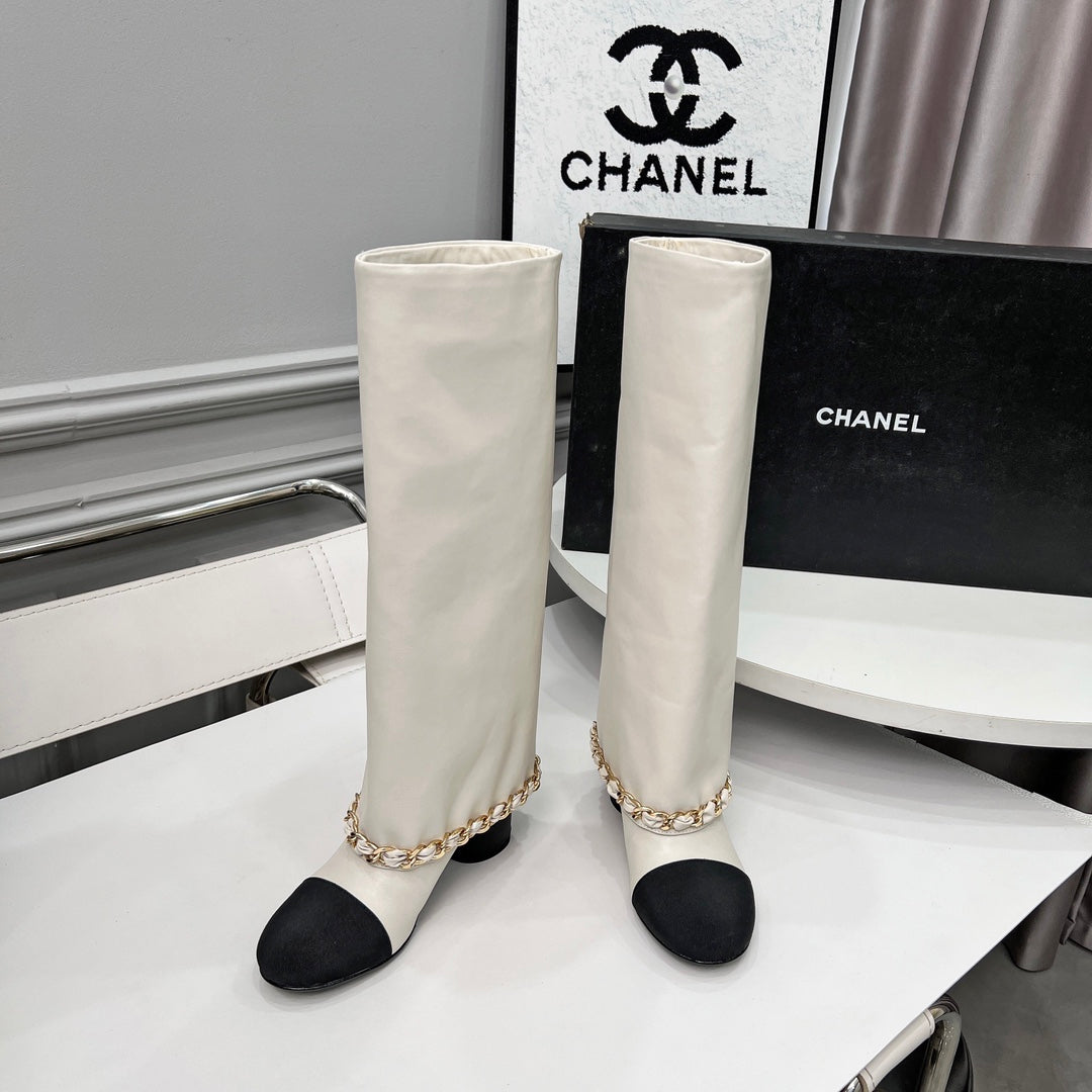 zCHANE.L Cc 25 High Boots With Chain 55Mm White Cowhide Black Grosgrain 374024