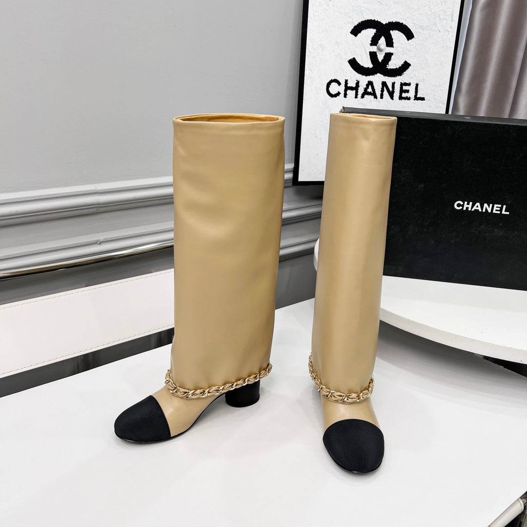 zCHANE.L Cc 25 High Boots With Chain 55Mm Beige Cowhide Black Grosgrain 374025