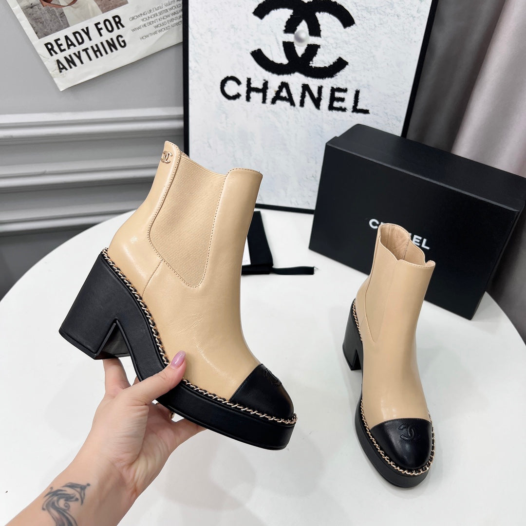 zCHANE.L Cc 25 Chelsea Ankle Boots With Chain 85Mm Beige Black Sheepskin 374034