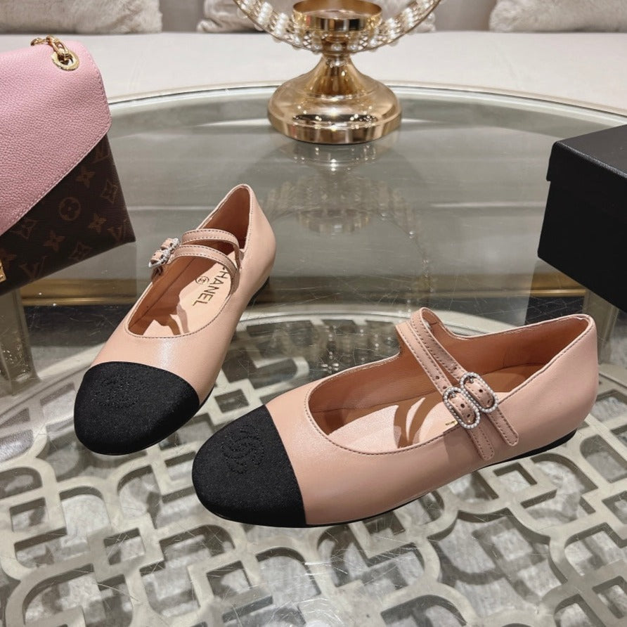 zCHANE.L Mary Janes Double Buckle Beige Calfskin Black Grosgrain