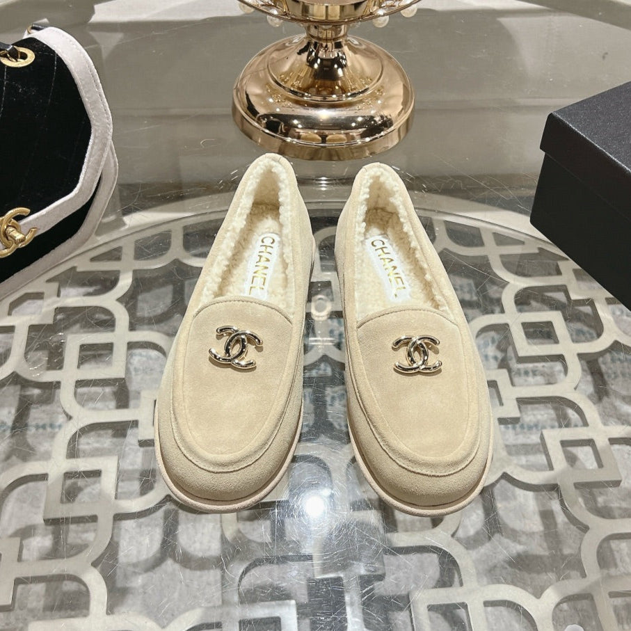 zCHANE.L 25A Loafer Light Beige Sherpa Suede