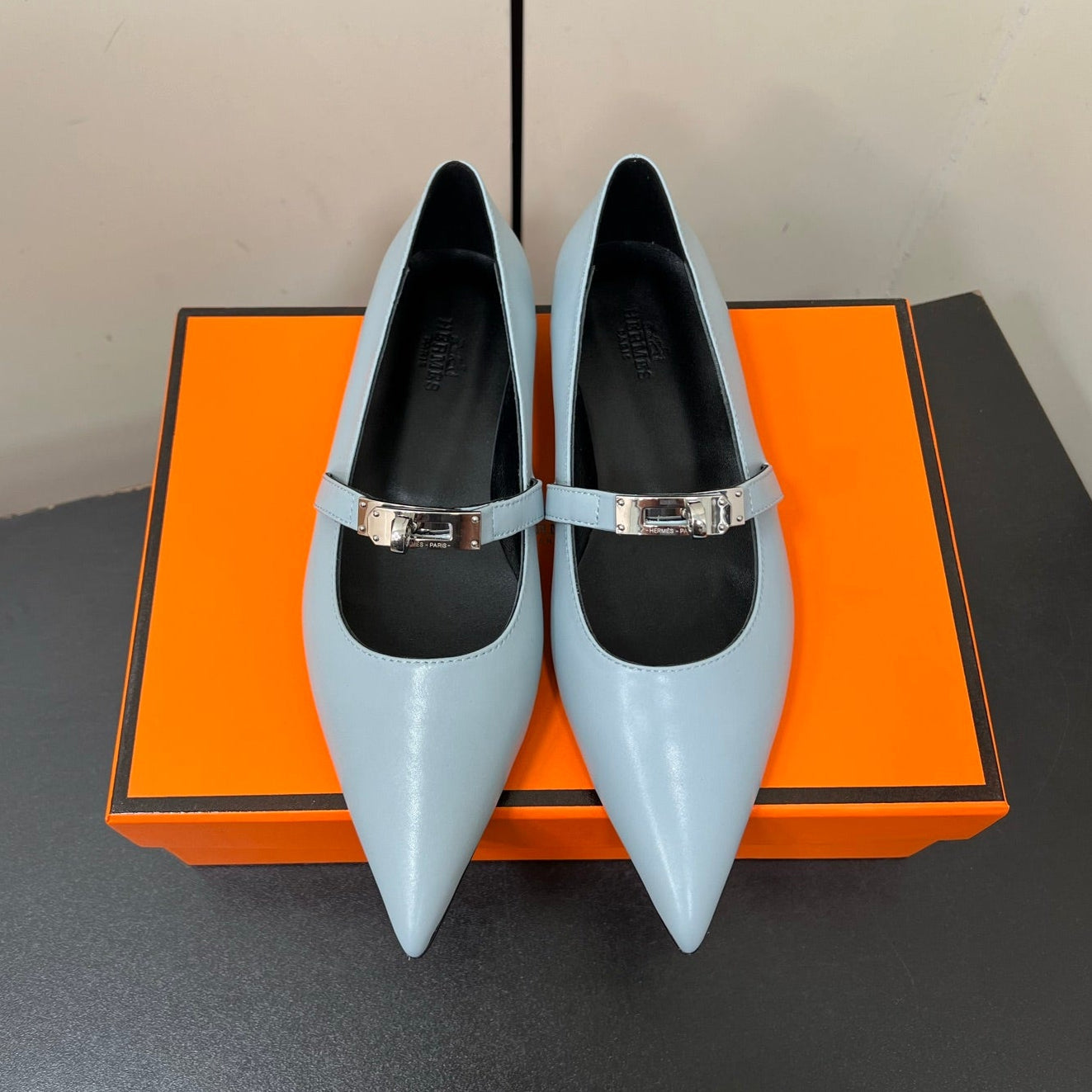 zHERME.S 25C Kelly Ballet Flat Baby Blue Calfskin 210296