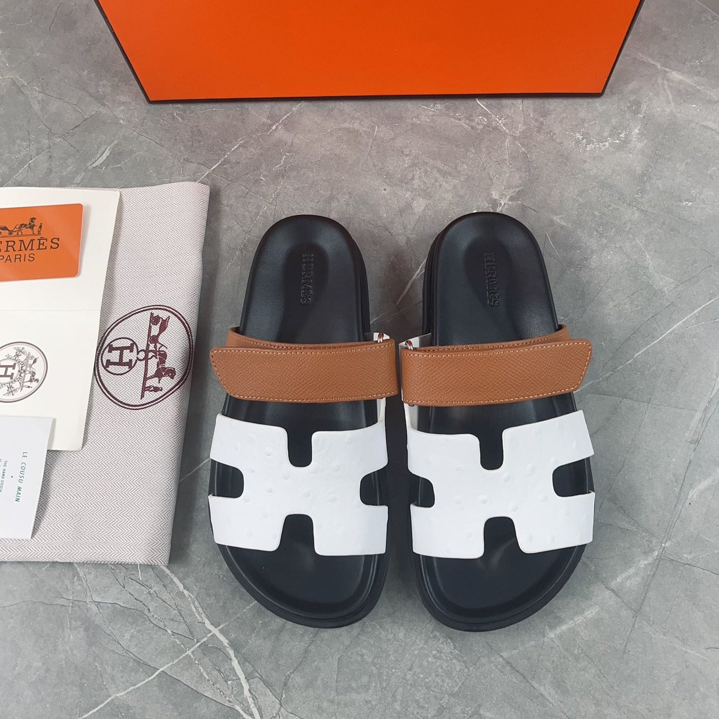 zHERME.S Chypre Sandal Brown White Calfskin