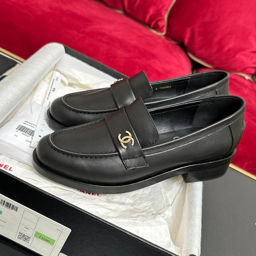 zCHANE.L Moccasins Plain Black Calfskin