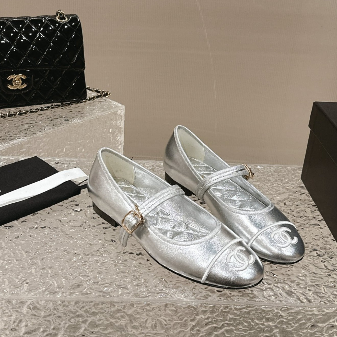 zCHANE.L Mary Janes Silver Metalic Lambskin
