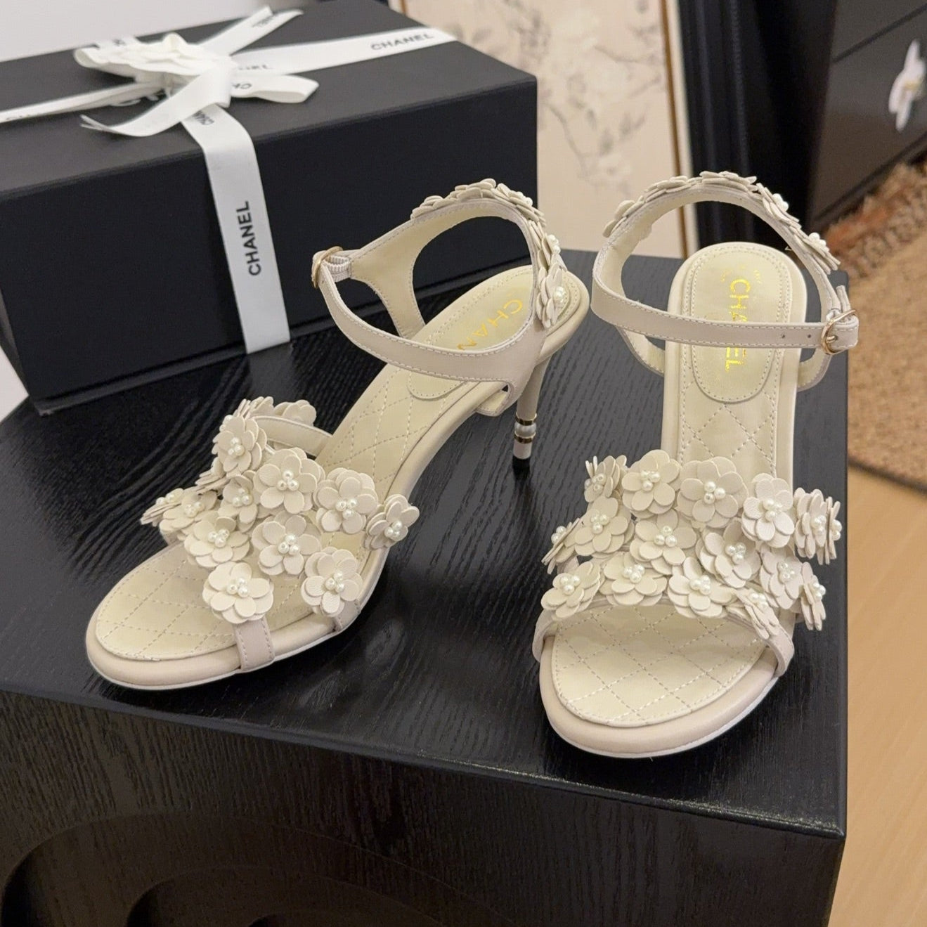 zCHANE.L Cc 25 Pearl Slingback White Sheepskin 252290