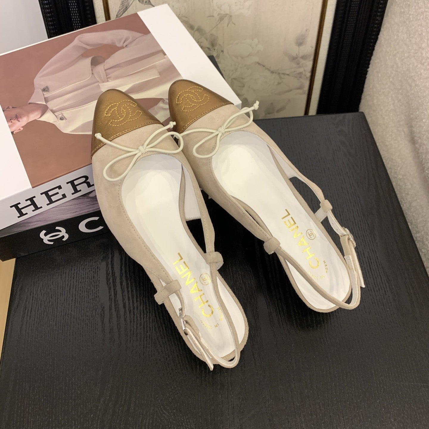 zCHANE.L Cc 25 Slingbacks 45 Bow With Beige Suede Mix Gold Sheepskin 277673