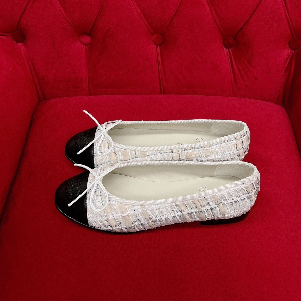 zCHANE.L Ballet Flat White Black Tweed Lambskin