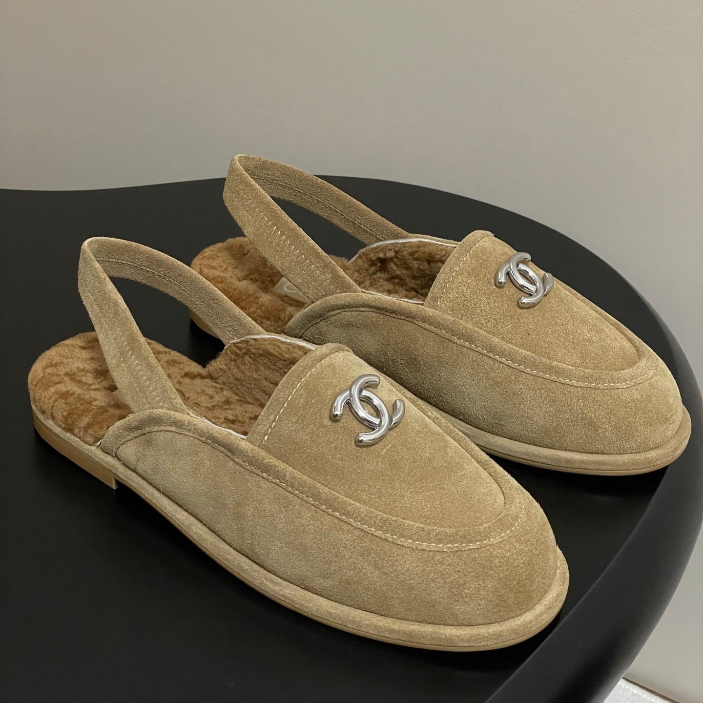 zCHANE.L 25A Slingback Loafer Beige Sherpa Suede