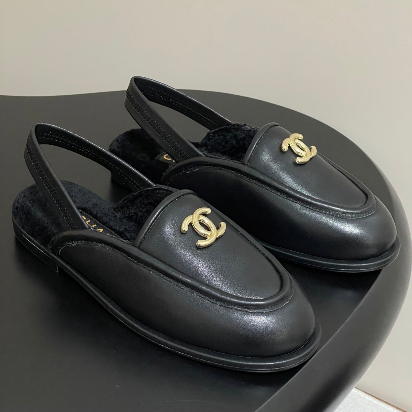 zCHANE.L 25A Slingback Loafer Black Sherpa Calfskin