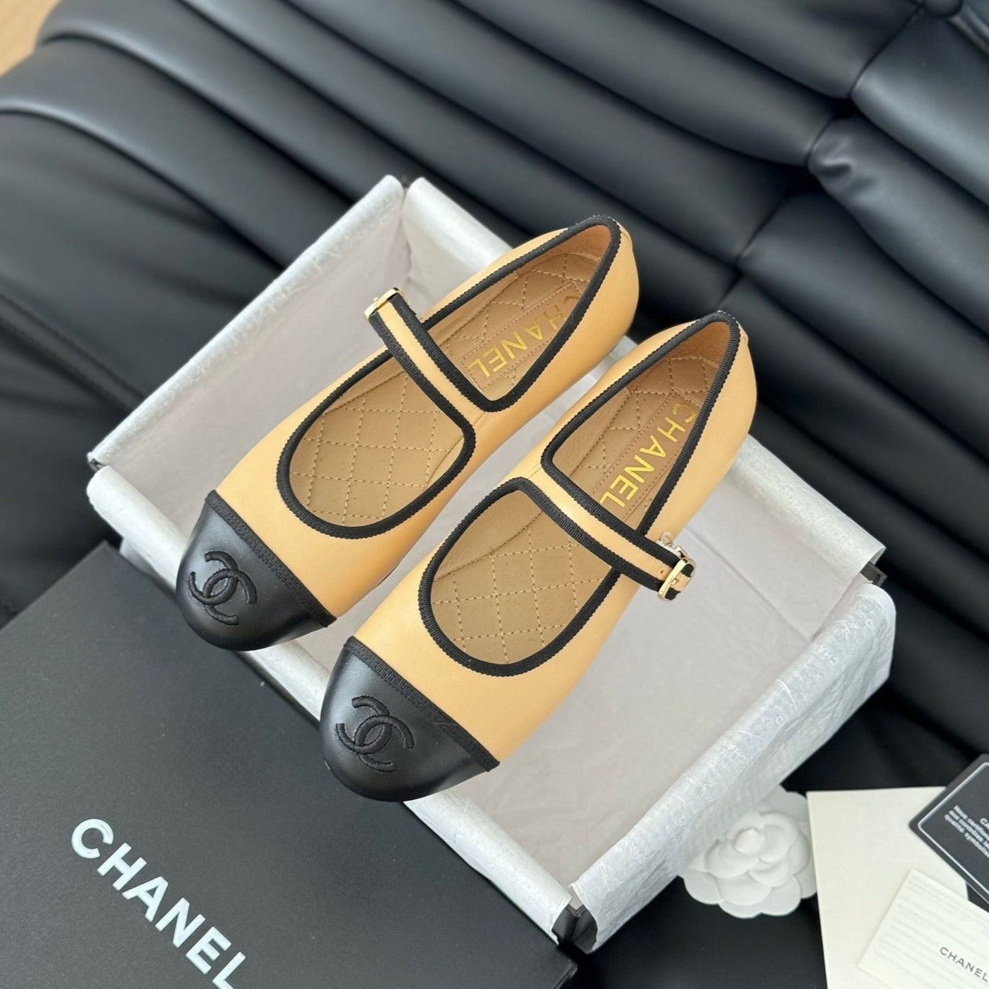 zCHANE.L Cc Mary Jane Black Beige Quilted Calfskin