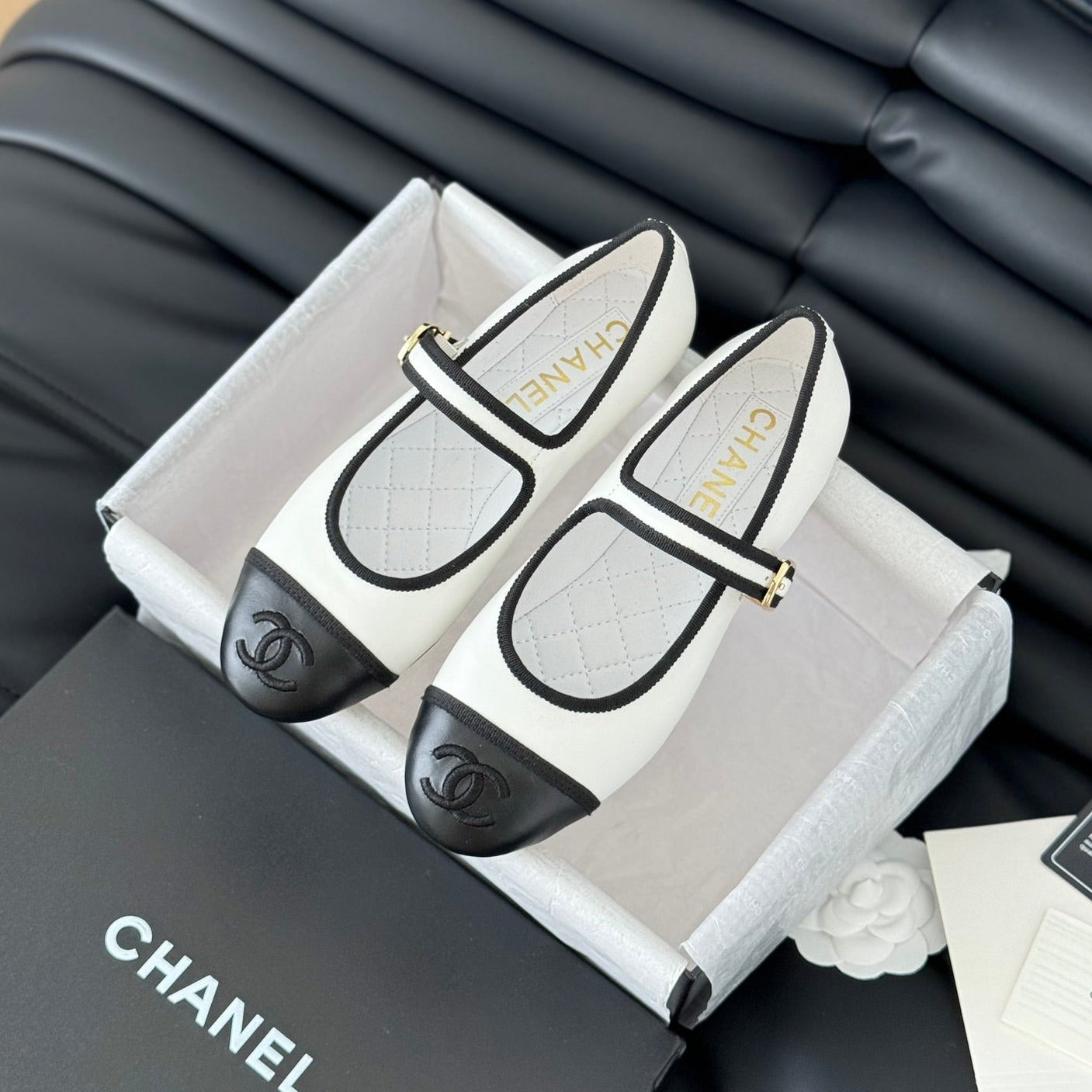 zCHANE.L Cc Mary Jane Black White Quilted Calfskin