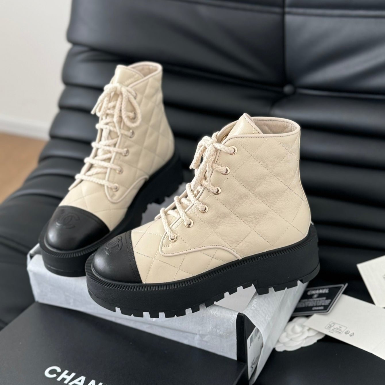 zCHANE.L Cc Ankle Boots Cream Quilted Lambskin