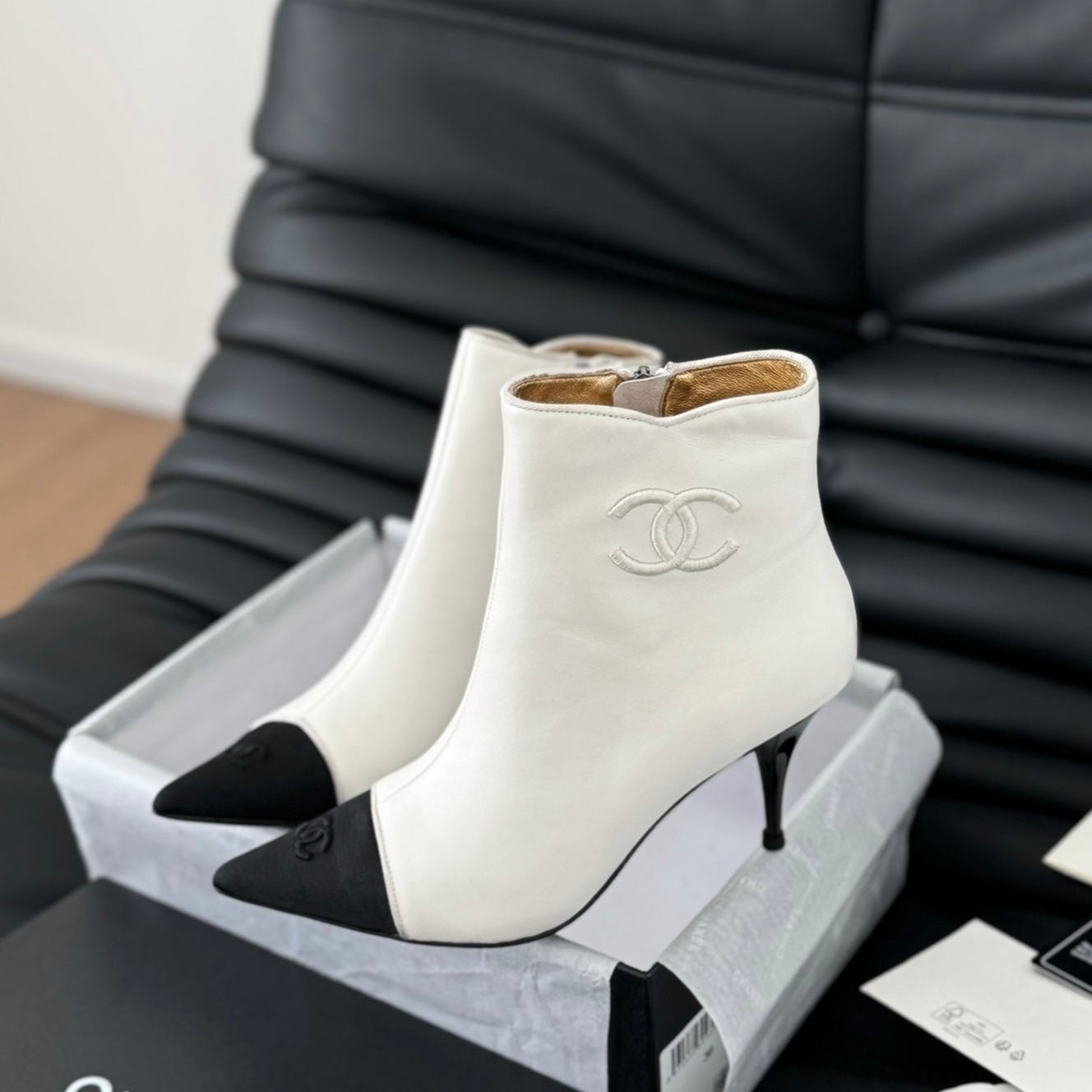 zCHANE.L Cc Short Boots 80 Heel White Calfskin