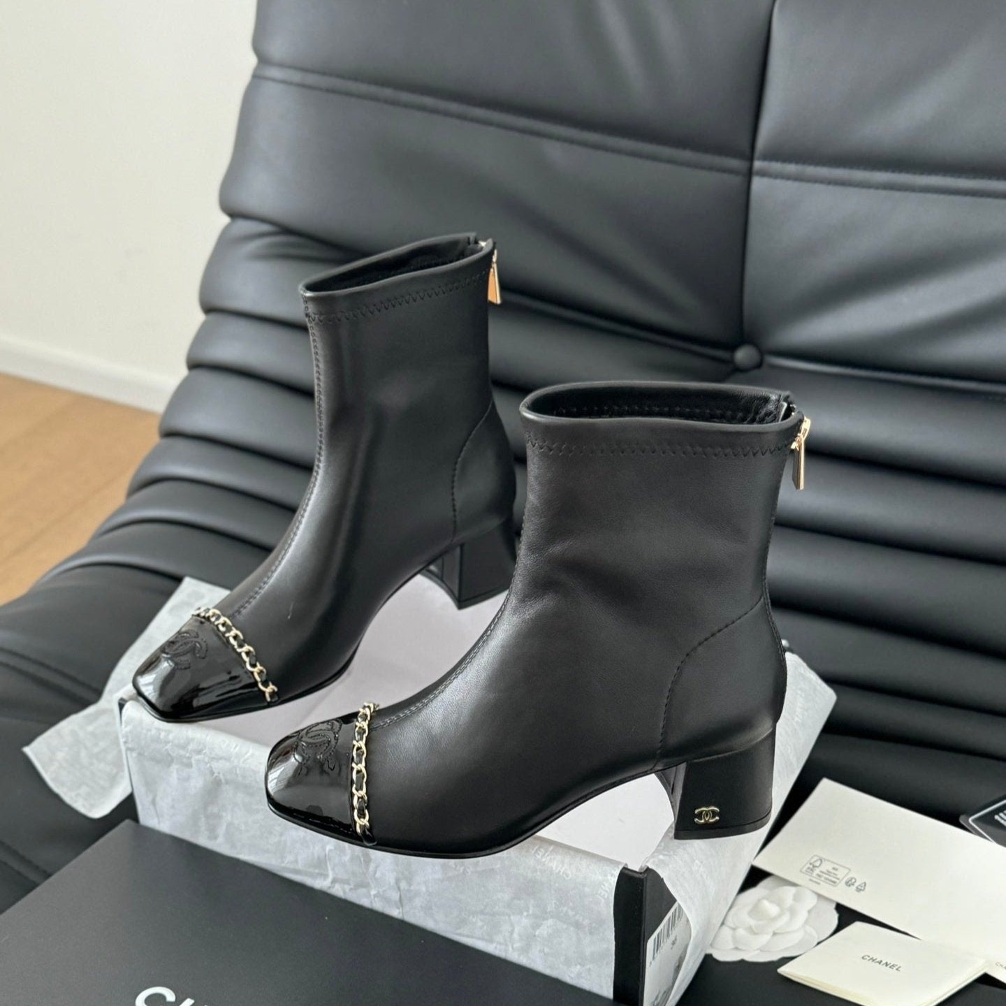 zCHANE.L Cc Ankle Boot Black Calfskin Patent Calfskin