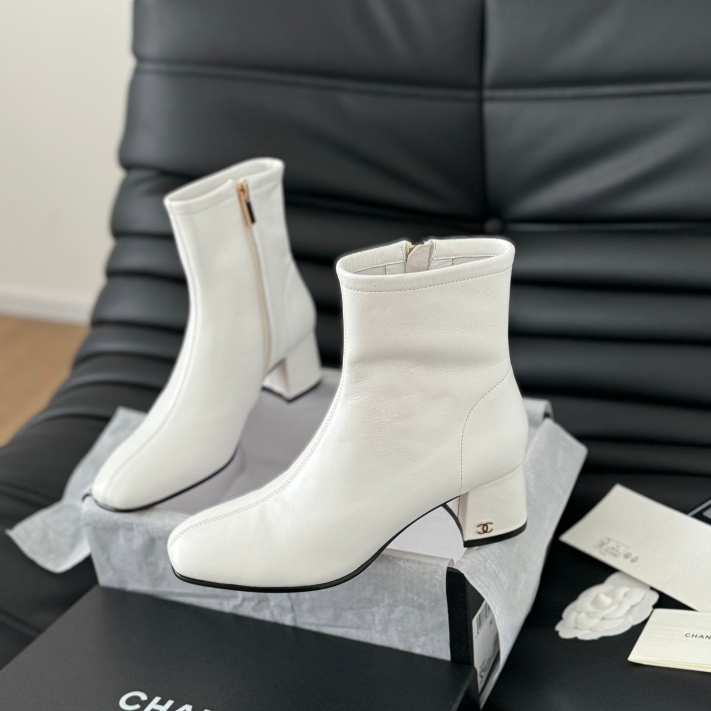 zCHANE.L Cc Ankle Boot White Calfskin