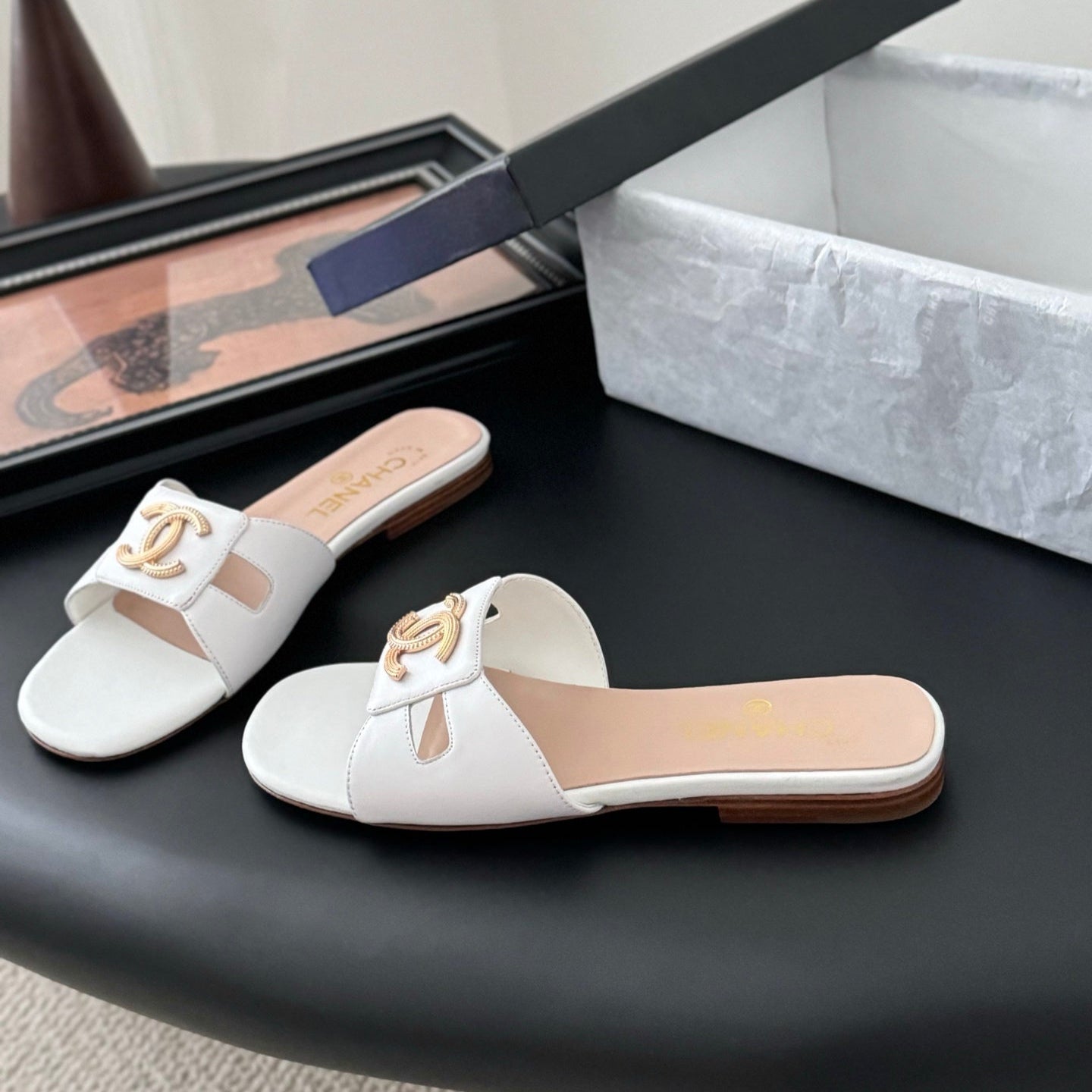 zCHANE.L 25 Slippers White Cowhide 305284