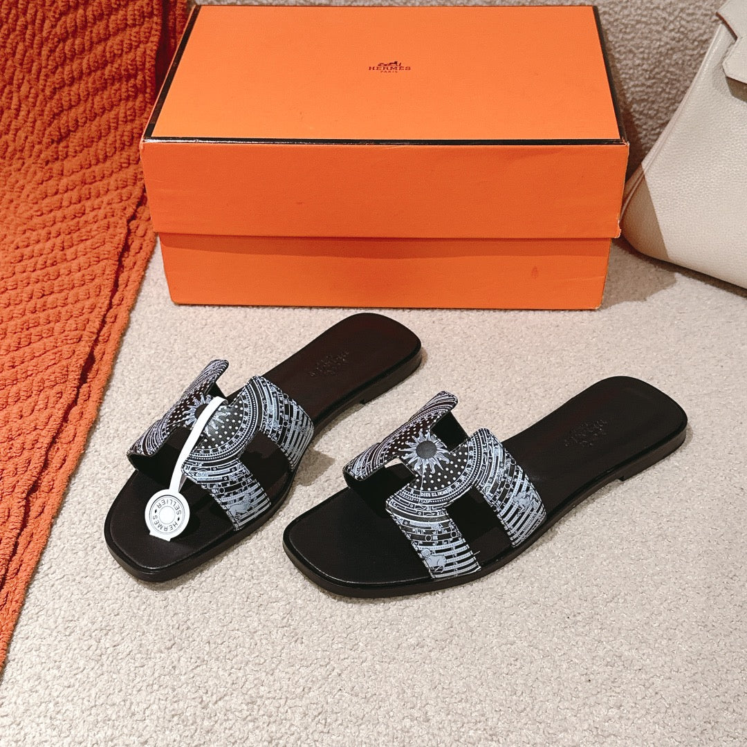 zHERME.S 3D Oran Sandals Black Calfskin 243961
