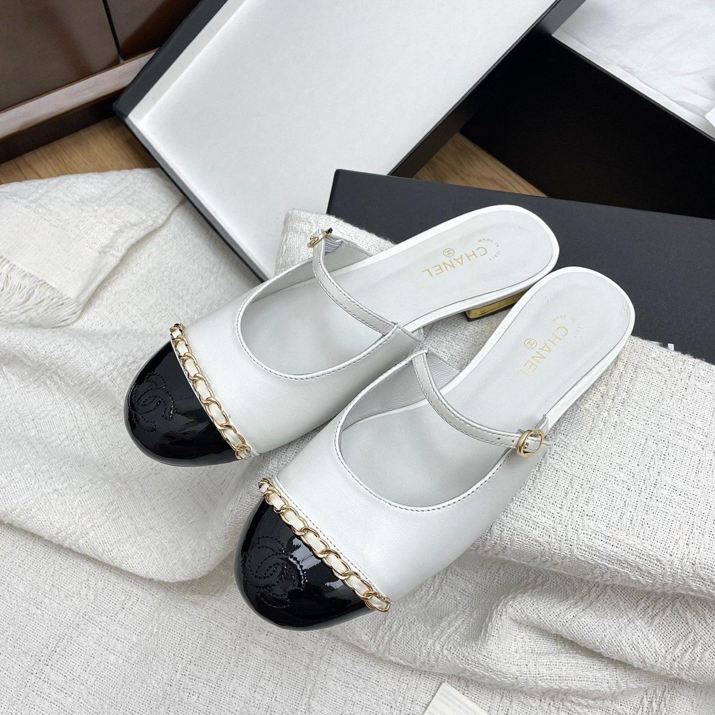 zCHANE.L 25 Mules Flats White Sheepskin 311500