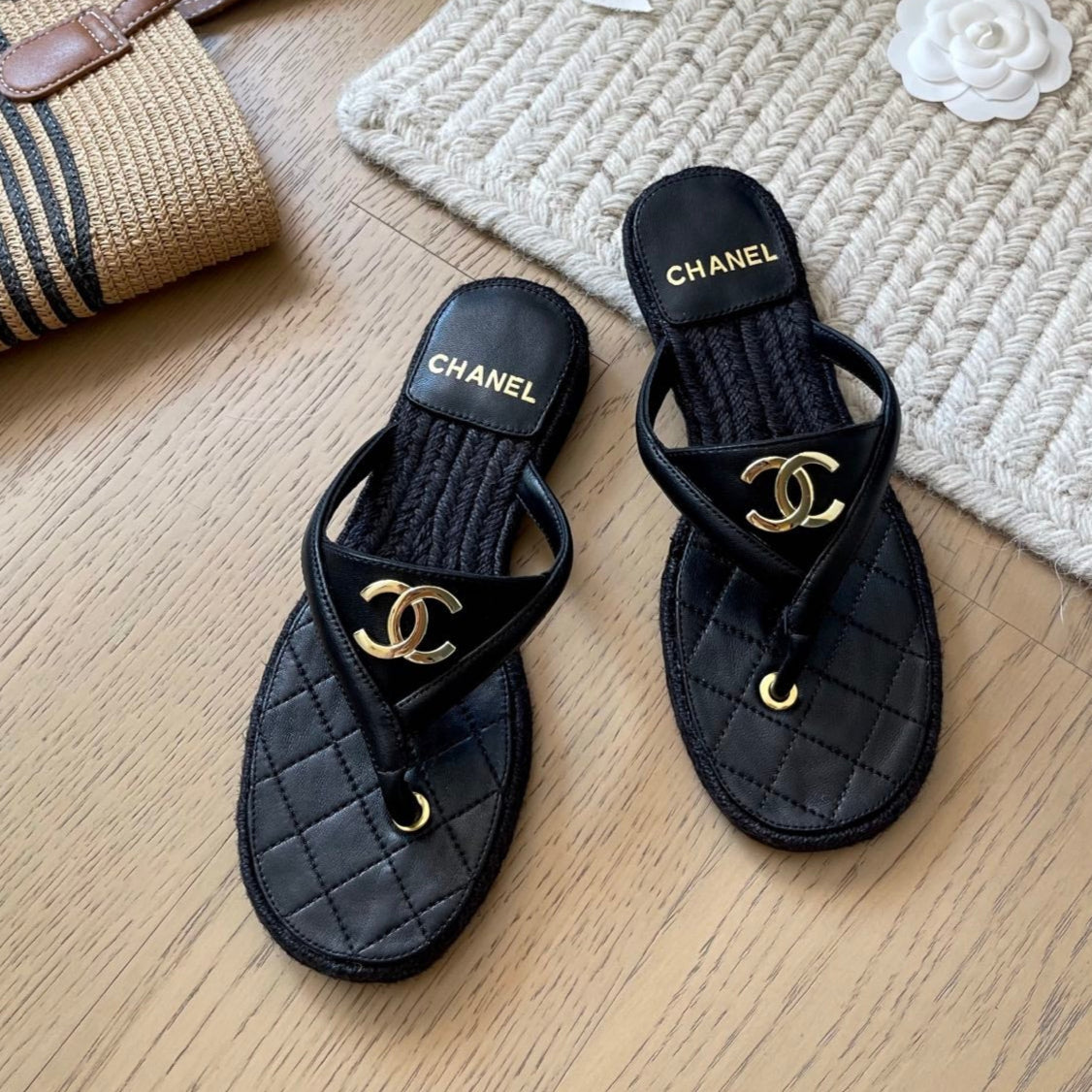 zCHANE.L 25 Flip Flop Sandals Black Calfskin Espadrilles