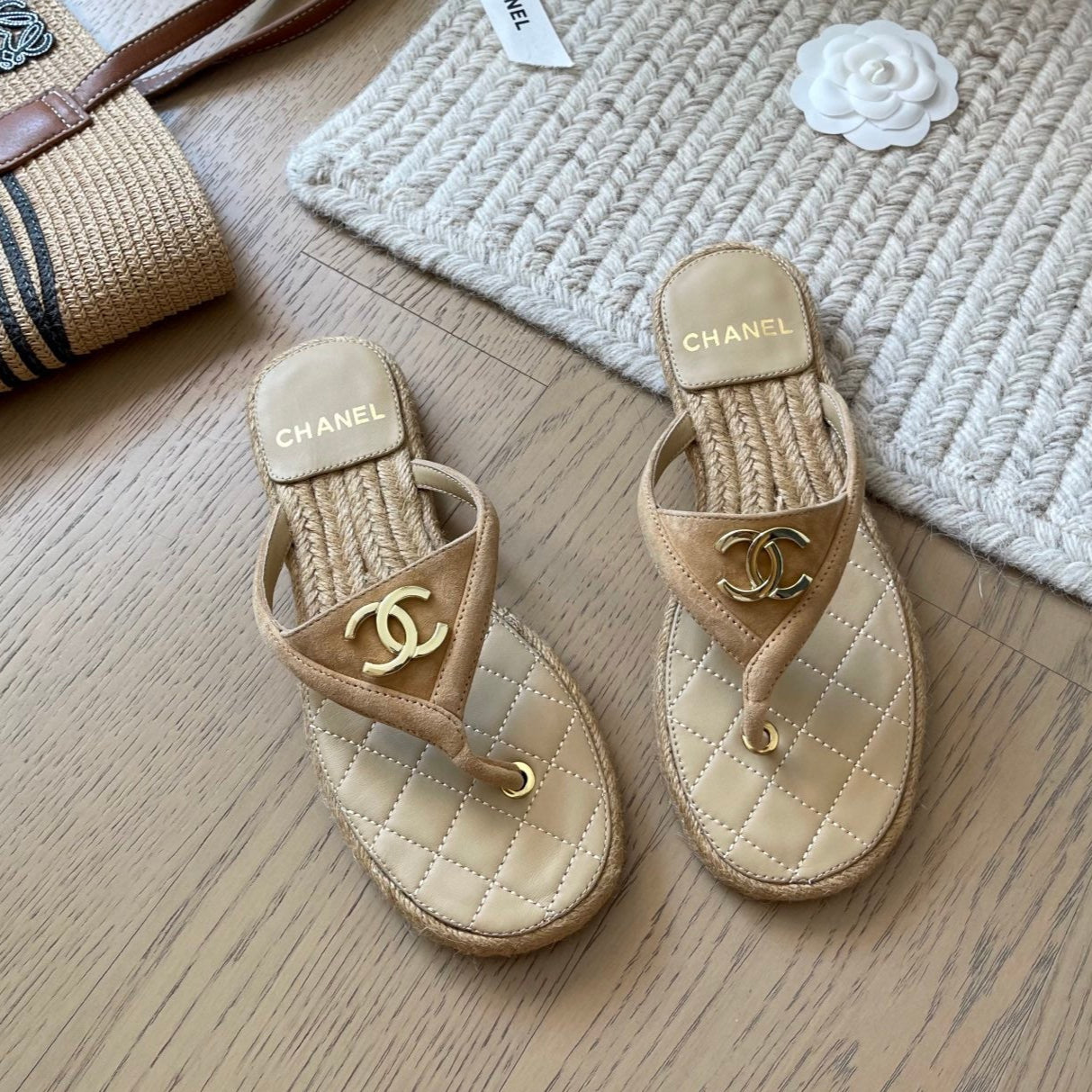 zCHANE.L 25 Flip Flop Sandals Beige Suede Calfskin Espadrilles