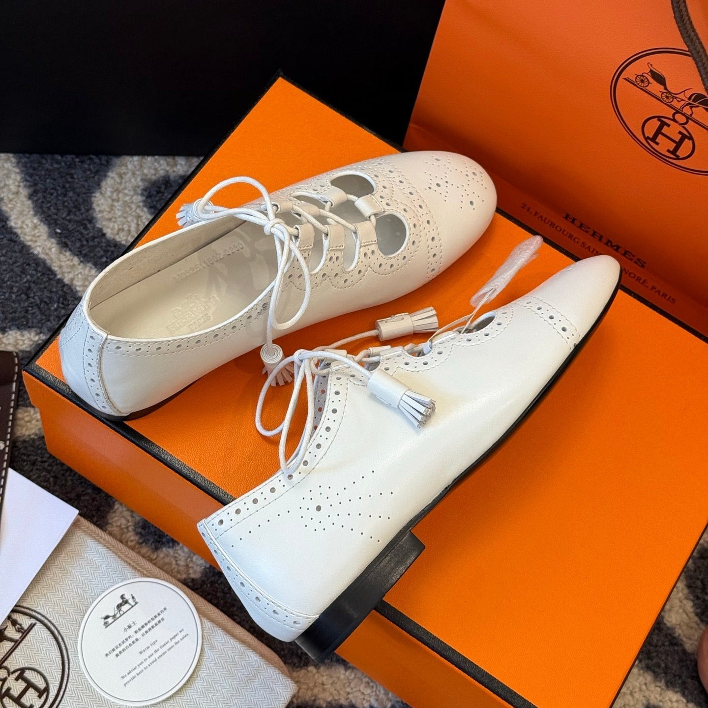 zHERME.S 25 Marry Jane White Lambskin 347840