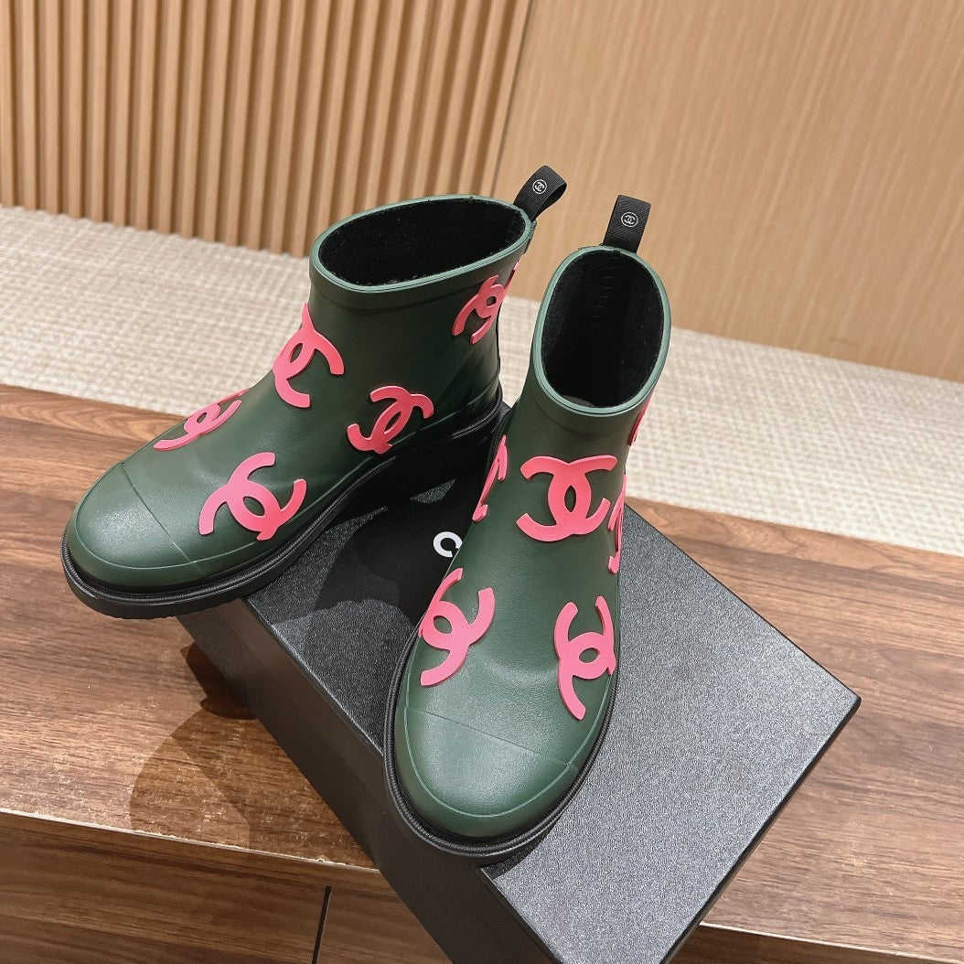 zCHANE.L Cc Rain Boots Green Forest Tpu With Pink Logo