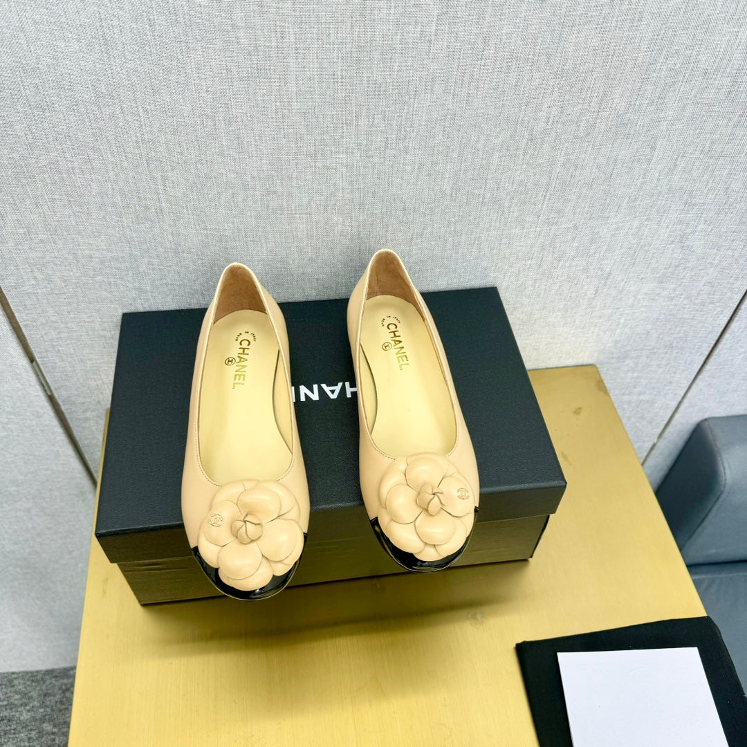 zCHANE.L Loafers Nude Leather Mix Floral Pattern 297798