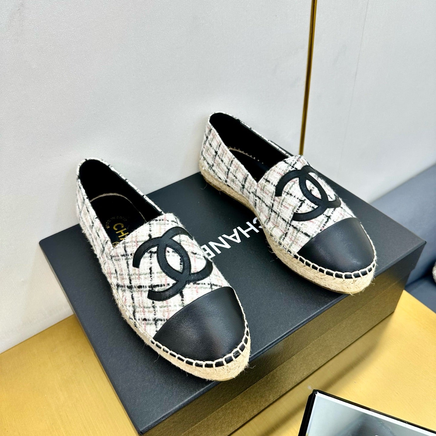 zCHANE.L 25S Slip–On Espadrilles White Moss Green Tweed 297820