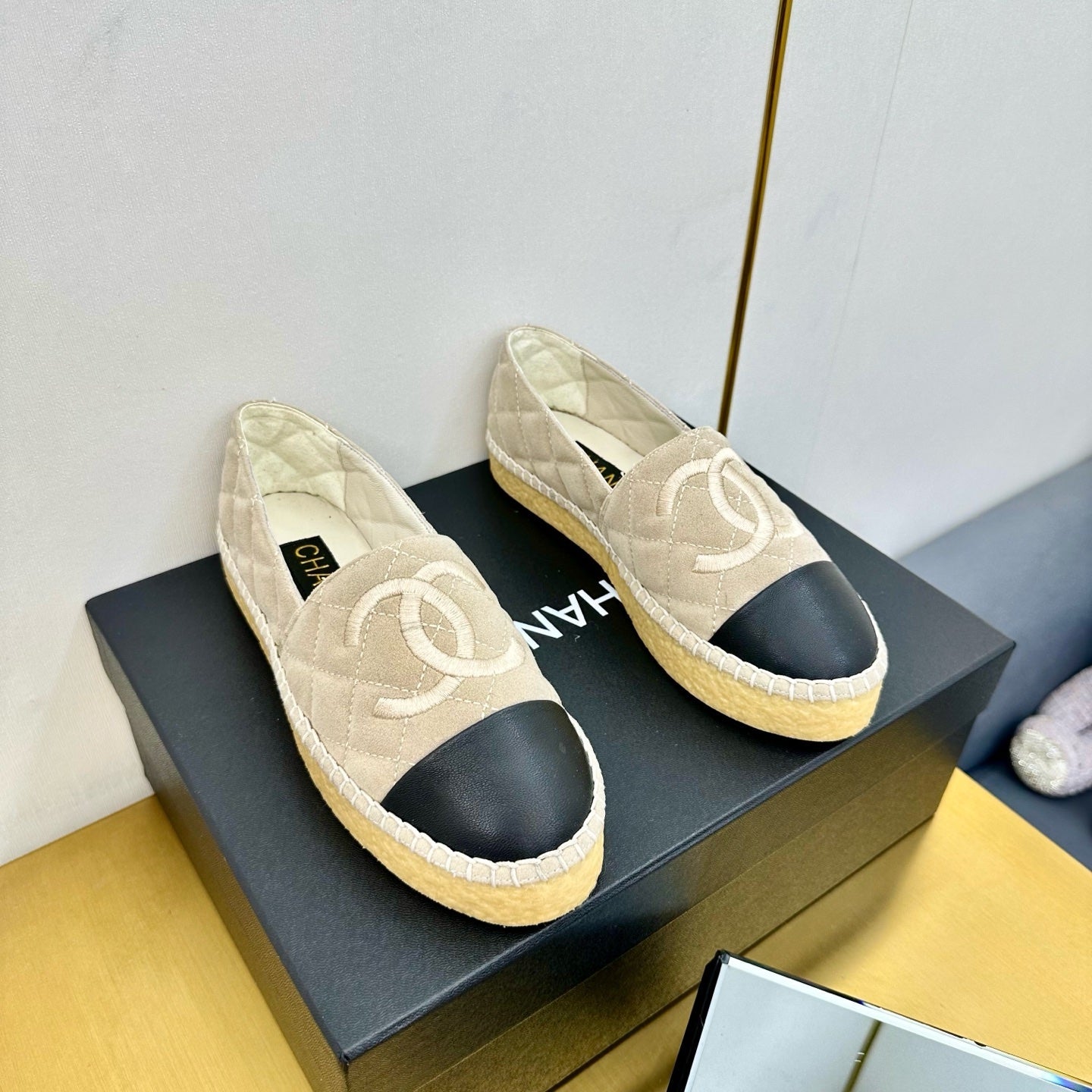 zCHANE.L 25S Slip–On Espadrilles Beige Velvet 297828