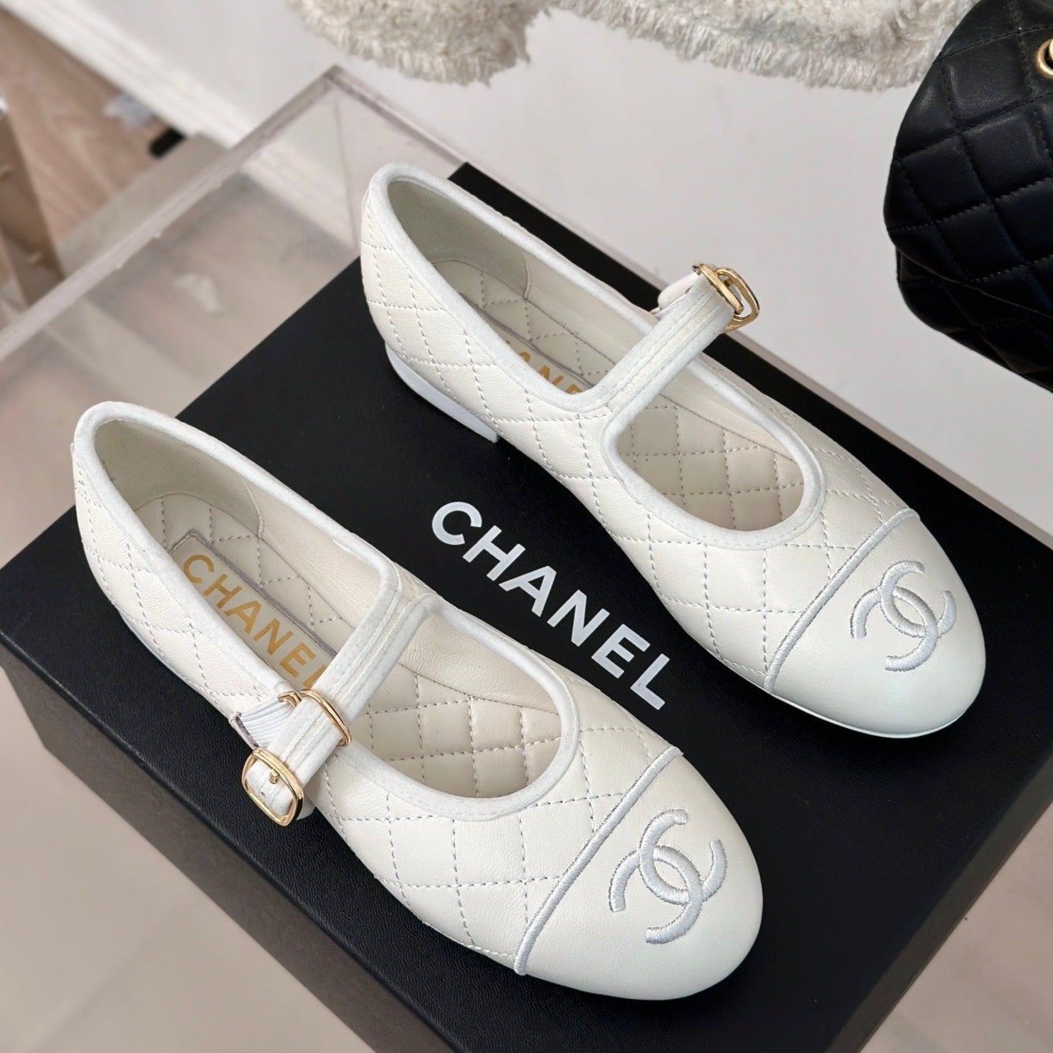 zCHANE.L Mary Jane White Quilted Lambskin